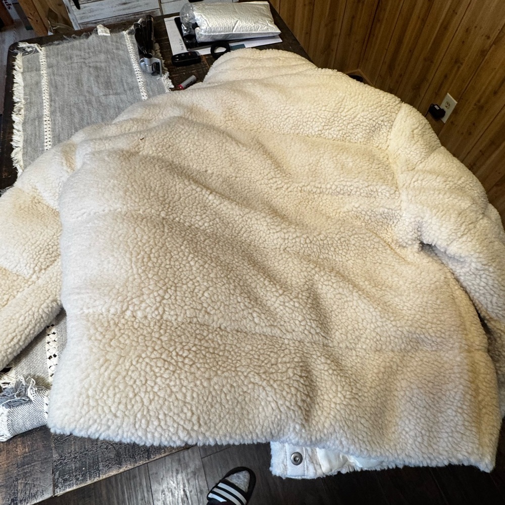 Warm Cream Puffer Jacket - Picture 3 of 3